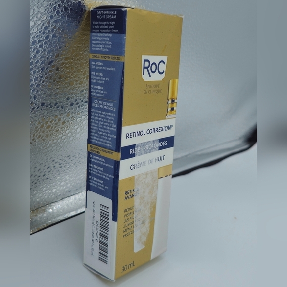RoC Retinol Correxion Deep Wrinkle Night Cream - Picture 3 of 4